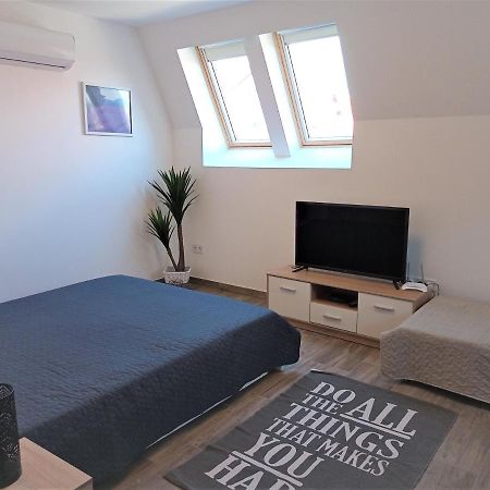 Szellorozsa Apartman Fonyod Exterior photo